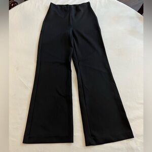 ELIE TAHARI Women’s Elastic Waist Pull On Flare Pants, Size Medium.